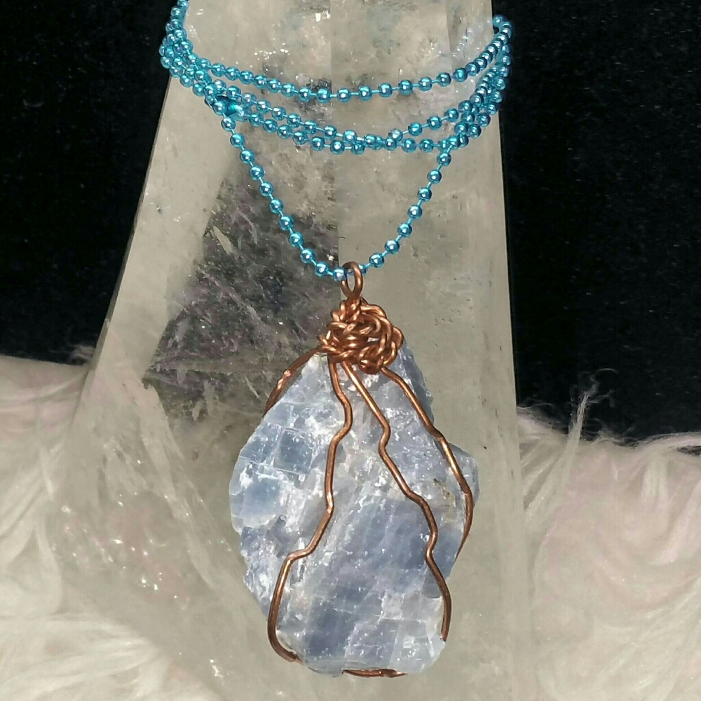 BIG CRYSTALS! Handcrafted Wire Wrapped Necklaces - Picture 6 of 16
